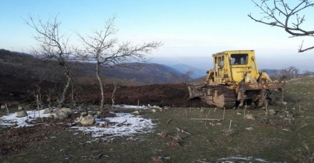 Hacet Mahallesine hayvanlar için içme suyu göleti yapılıyor