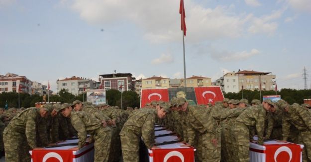 Manisa’da acemi erlerin yemin töreni