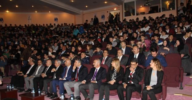 Manisa’da gençlere bağımlılıklar anlatıldı