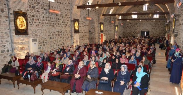 Müftülükten ’Bilgi ve Değer Bağlamında Kadın’ paneli