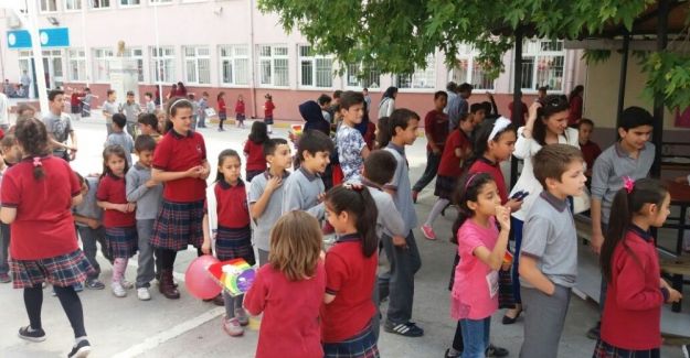 Başkan Ergün öğrencileri sevindirdi