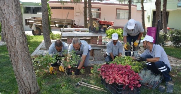 Şehzadeler’in parkları rengarenk