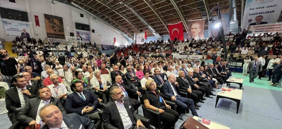 CHP Manisa İl Başkanlığına Ferdi Zeyrek seçildi