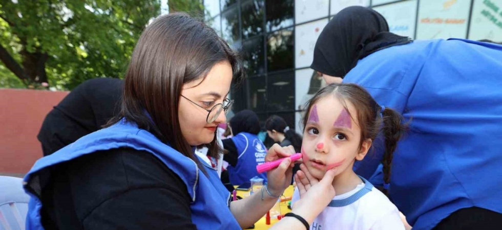 Şehzadeler Belediyesi Fatih Kreşi’nde çocuk şenliği coşkusu