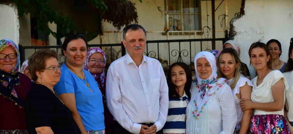 Kurban Bayramı’nı vatandaşlarla geçiren Başkan Balaban’a yoğun ilgi