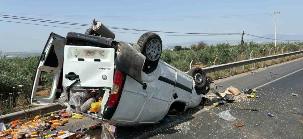 Manisa’da iki araç çarpıştı: 1 ölü, 5 yaralı