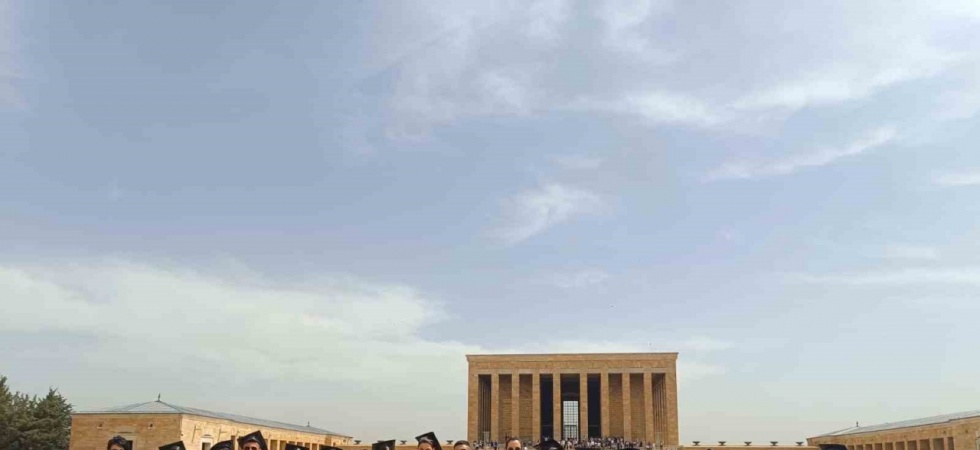 Sarıgöllü öğrencilerden Anıtkabir ziyareti