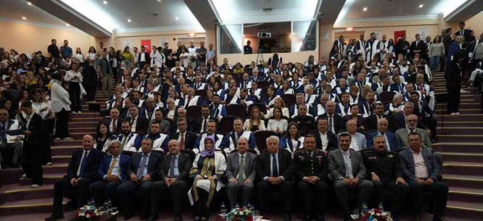 Manisa CBÜ eğitim öğretime törenle açılış yaptı