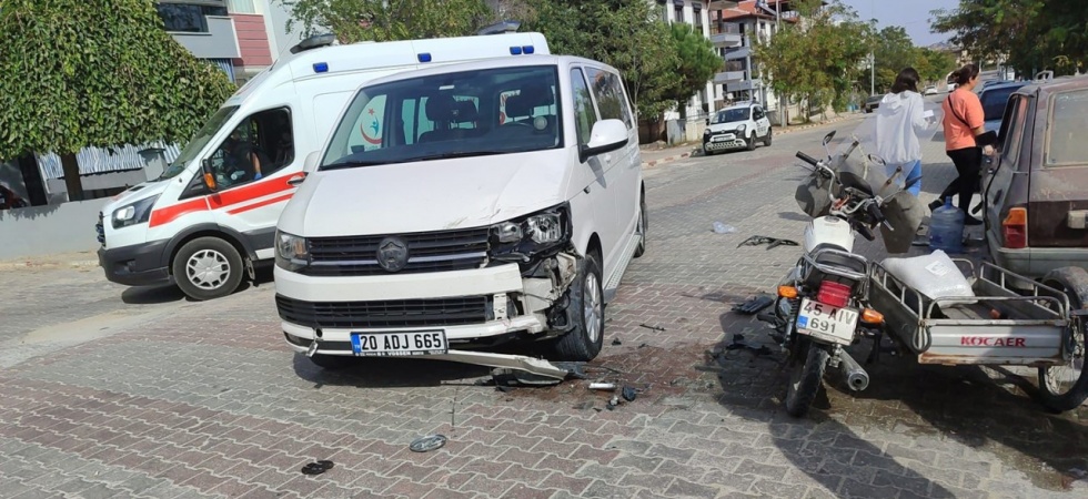 Transitle çarpışan motosikletin sürücüsü ağır yaralandı