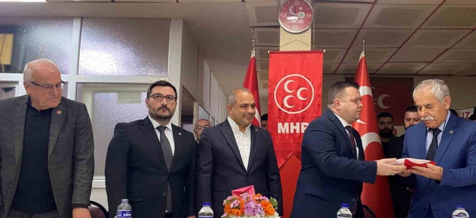 Alaşehir MHP’de yeni başkan Atılgan oldu