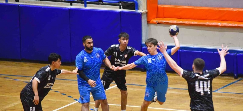 Yunusemre Aydın’dan lider döndü: 33-39