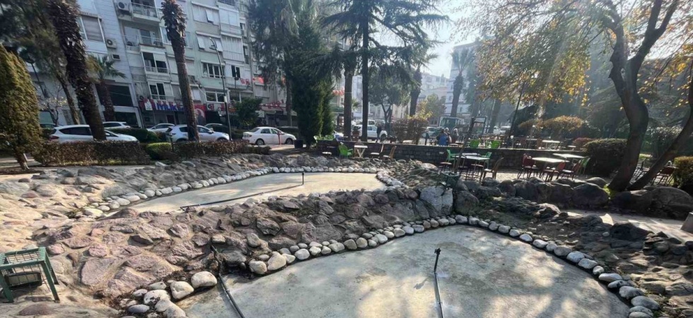 Fatih Parkı süs havuzu bakım ve onarım çalışmaları tamamlandı