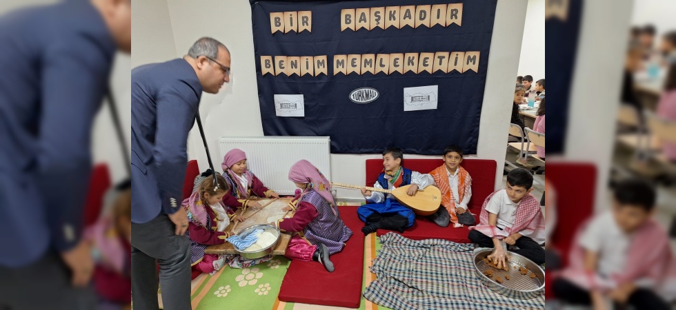 İlkokul öğrencileri geleneklere uygun Yerli Malı Haftası’nı kutladı