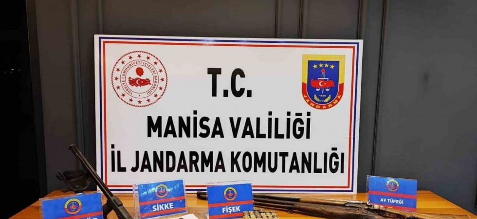 Manisa’da Doğu Roma dönemine ait 23 sikke ele geçirildi