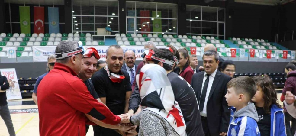 Manisa’da goalball ile engeller aşıldı