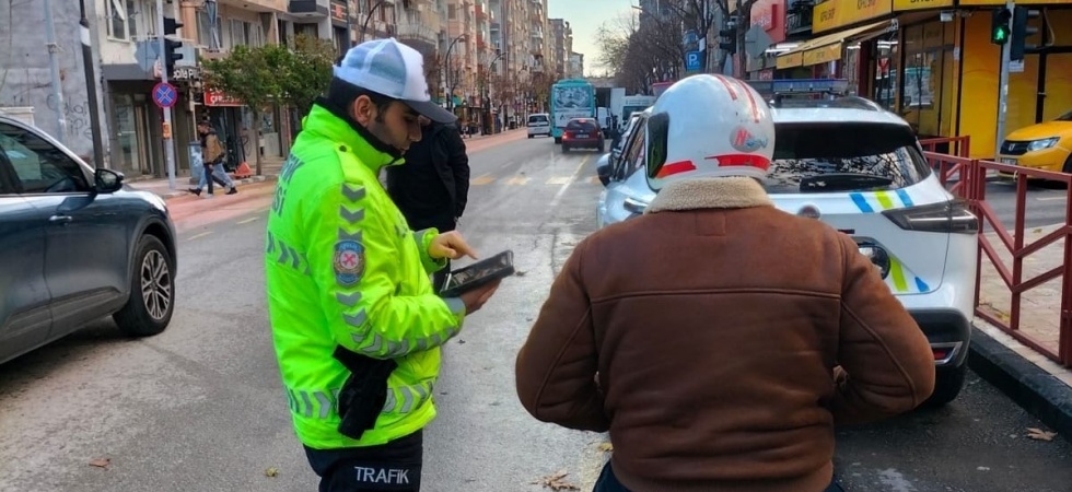 Trafik denetimleri hız kesmeden devam ediyor