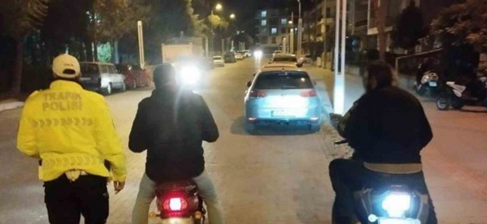 Manisa’da kurallara uymayan motosikletlilere ceza yağdı