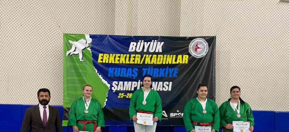 Manisalı sporcular, Büyükler Kuraş Türkiye Şampiyonası’nda madalya kazandı