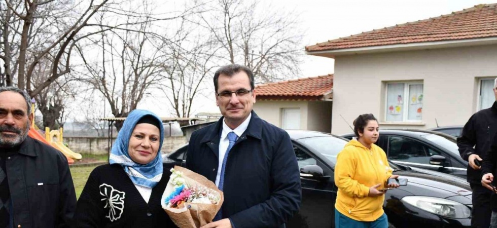 Salihli Kaymakamı Güldoğan, 2 mahallede talepleri dinledi