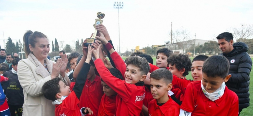 U11 Manisa Cup şampiyonu Turgutlu’dan