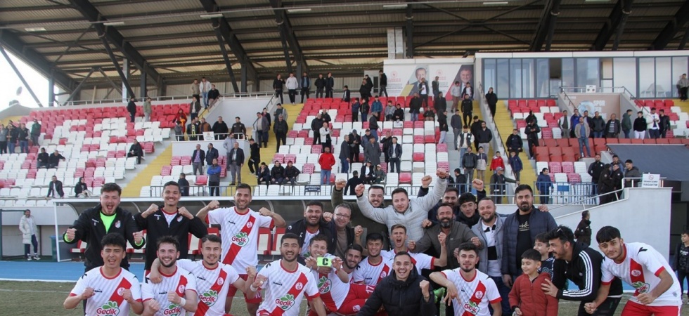 Kulaspor evinde galip