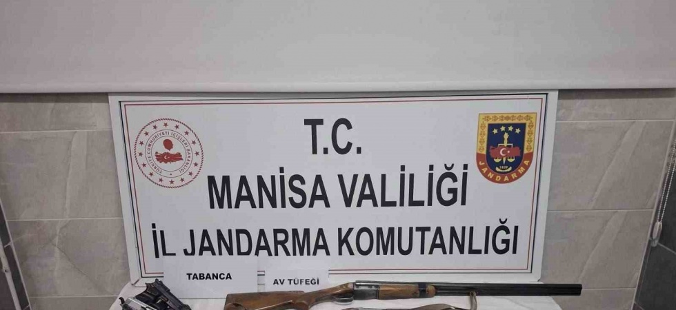 Turgutlu’da silah tacirlerine operasyon