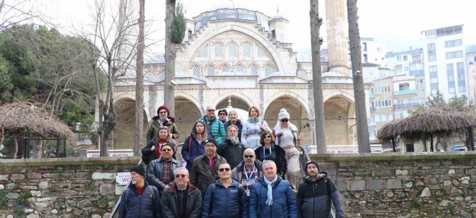 İzmirli rehberlere Manisa’nın tarihi ve kültürel zenginlikleri tanıtıldı