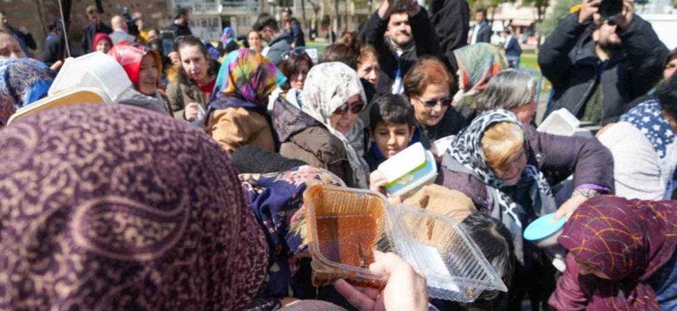 Manisa’da Nevruz ateşi yakıldı, Mesir Festivali başladı