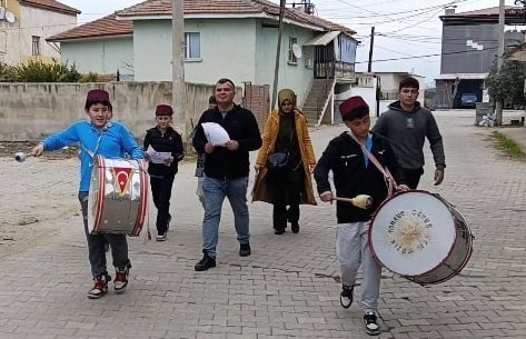 Ramazan geleneğini çocuklar yaşattı