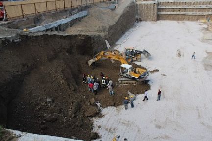 Manisa' Yer Altı Otoparkı İnşaatında Göçük