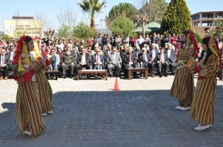 Soma'da Coşkulu Nevruz Kutlaması