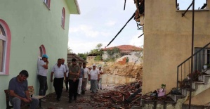 Cami lojmanında yangın korkuttu