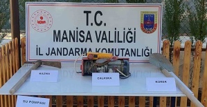 Manisa’da kaçak kazı yapan 5 kişi suçüstü yakalandı