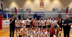 Turgutlu Belediyespor basketbol ve voleybolda haftayı galibiyetle kapattı