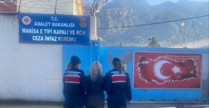 Evinde uyuşturucu maddelerle yakalanan kadın tutuklandı