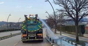 Muradiye Kampüs Yolundaki bisiklet yolu yenileniyor