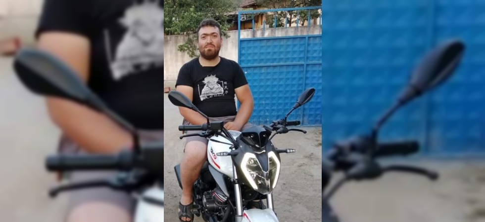 Otomobil ile çarpışan genç motosiklet sürücüsü hayatını kaybetti